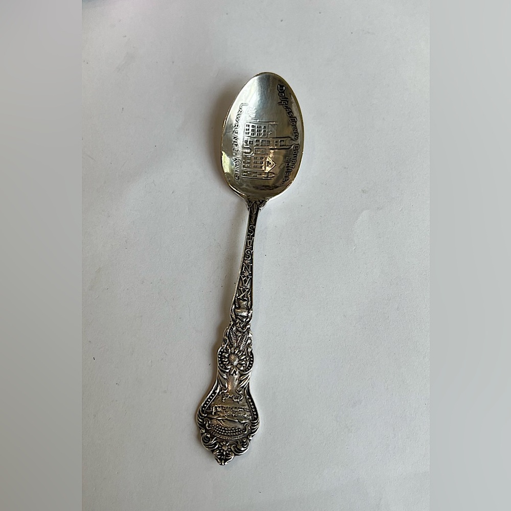 Vintage Sterling Silver ‘Kansas’ Sovereign Spoon